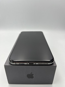 Heas korras iphone Xs Max 64GB Black. Uus aku (1 foto / 2)