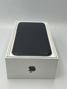 Heas korras Black iPhone 11 64GB . Garantii BH80% (2 foto / 2)