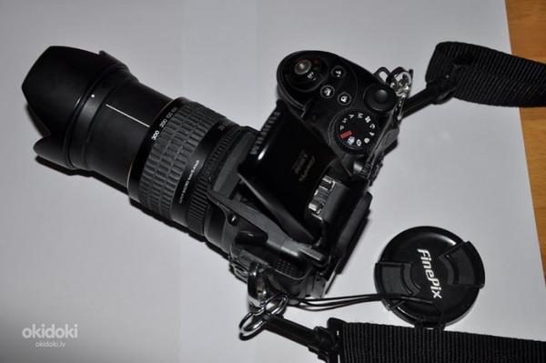 Фотокамера Fujifilm FinePix S9600 (фото #4)