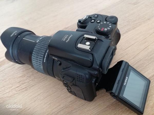 Фотокамера Fujifilm FinePix S9600 (фото #5)