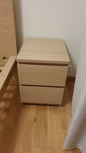 2 sahtliga kummut, 40x55 cm, heledaks peitsitud tammespoon (1 foto / 1)