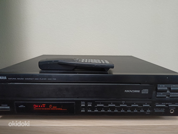 5-дисковый проигрыватель компакт-дисков Yamaha CDC-765 Natural Sound (фото #1)