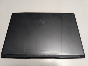 MSI Katana B13VGK - i7 / RTX 4070 / 16GB DDR5 / 1TB NVME (4 foto / 5)