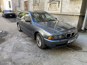 BMW 530d manual (5 foto / 10)