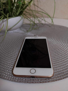 iPhone (2 фото из 2)