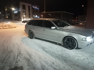 E39 3.0d 142kw 2002 touring atm (1 фото из 8)