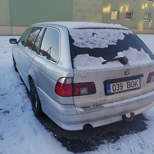 E39 3.0d 142kw 2002 touring atm (7 фото из 8)