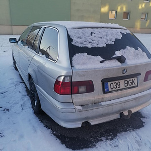BMW e39 3.0d 142kw touring atm 2002 (6 foto / 6)