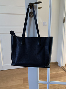 Michael Kors сумка черная (3 фото из 3)