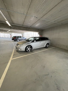 Toyota Avensis 2.2 (4 foto / 4)