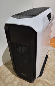 Korpus Corsair Graphite Series™ 780T White Full-Tower valge (2 foto / 10)