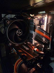 Arvuti AMD Ryzen 5 | X470 WiFi | 32GB | RTX2070 | 1TB SSD (3 foto / 9)