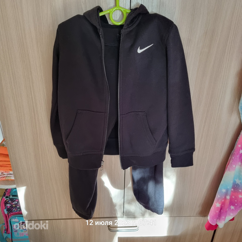 Утеплённый спортивный костюм Nike, 7-8 лет (фото #1)