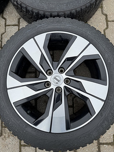 Volvo R18 5-spoke + Nokian Hakkapeliitta 9 (4 foto / 7)