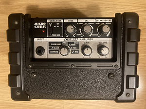 Roland Micro CUBE (6 фото из 6)