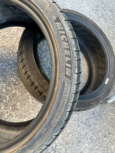 225/40ZR18 - Michelin Pilot Sport 4 (2 foto / 5)