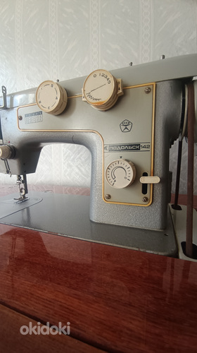 Швейная машина Подольск 142 (фото #1)