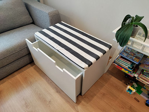 Скамья-ящик для игрушек IKEA (3 фото из 3)