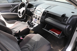 Toyota corolla verso (5 foto / 15)
