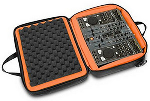 UDG Ultimate Midi Controller SlingBag (3 фото из 3)