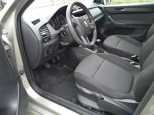 Skoda fabia 1.4 diisel (8 foto / 11)