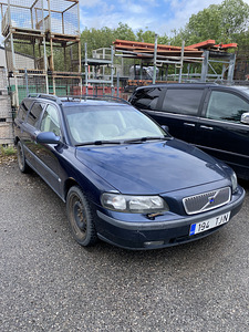 Volvo v70 2.5 tdi 103kw (2 foto / 10)