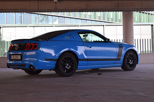 Ford Mustang Boss 302 Style 3.7 (2 foto / 8)