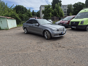 Mercedes-Benz C180 cgi (3 foto / 8)