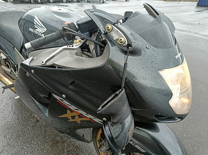 Honda cbr 1100xx (9 foto / 10)