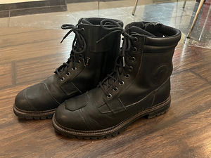 Mootorratta saapad Gaerne GORE-TEX 42 suurus (4 foto / 4)