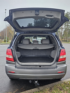 Kia Sorento 2005 (5 foto / 7)