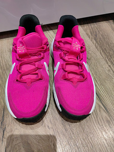 Кроссовки Nike 30. Надевались несколько раз. (2 фото из 2)