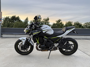 Kawasaki Z650 2020 (2 foto / 7)