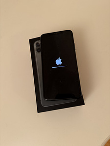 iPhone 11 Pro Max 256GB (2 фото из 5)