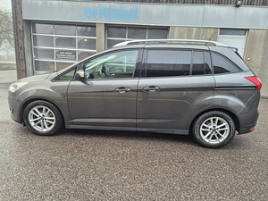 Autorent / Autorent / DIZEL / AUTOMAT / 7 koht (5 foto / 10)