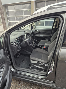 Autorent / Autorent / DIZEL / AUTOMAT / 7 koht (9 foto / 10)