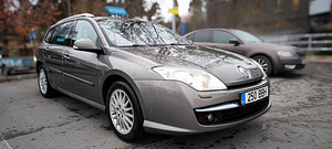 Renault Laguna (7 фото из 7)