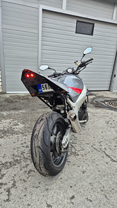 SUZUKI GSX-R 600 (9 foto / 10)
