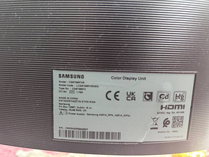 Samsung 24" monitor (2 foto / 2)