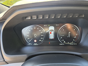 Volvo XC90 Inscription D5 AWD TOP VARUSTUS (13 foto / 14)