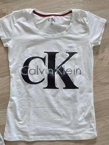 Calvin Klein t-särk,xs (1 foto / 3)