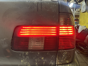 BMW E39 touringu tagatuled (4 foto / 5)