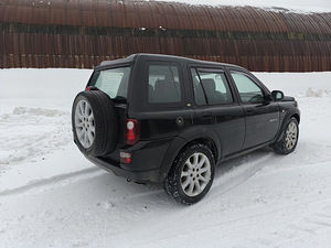 Land Rover Freelander (6 foto / 8)