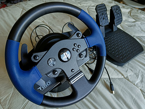 Рулевое колесо Thrustmaster T150 + педали (2 фото из 3)