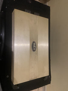Autostudio subwoofer +võimendi (3 foto / 3)