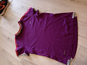 Nike Trennisärk tüdrukule suurus 156-166 (1 foto / 5)