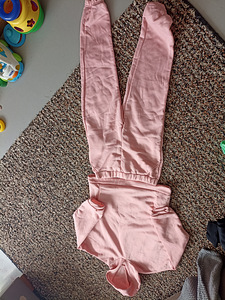 Uus dressikomplekt naistele suurus L -xl (1 foto / 5)