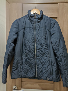 HELLY HANSEN UUS jope naistele suurus L (1 foto / 7)