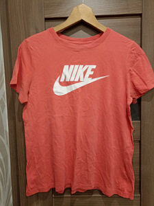 Nike t-särk naistele suurus m (1 foto / 4)
