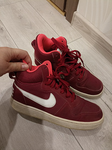 Nike tossud naistele suurus 39 (2 foto / 6)